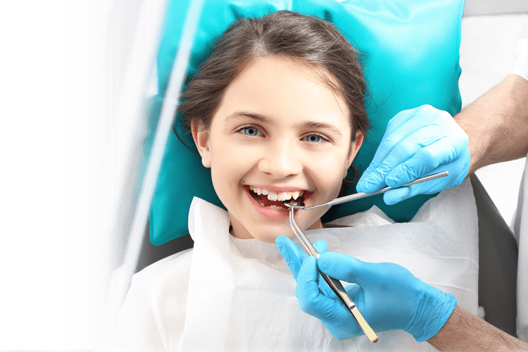 Профессиональная гигиена молочных зубов